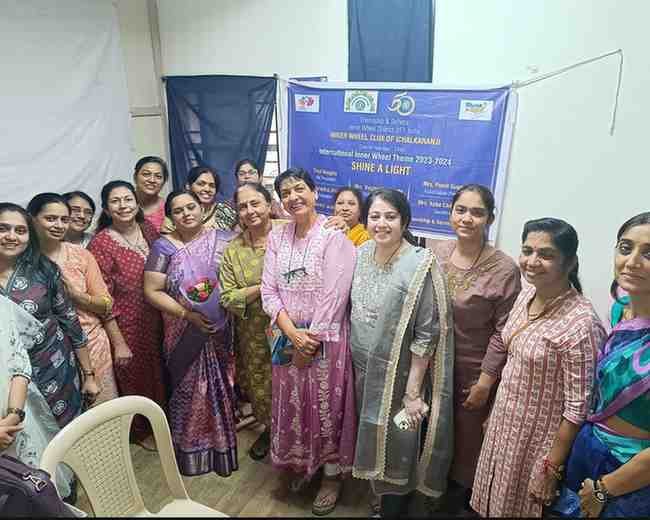 Sanp with Innerwheel Club Of Ichalkaranji Club Members 