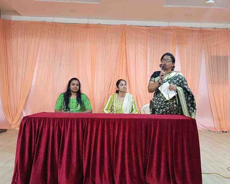 Guest in Gujarathi Samaj for Amrut-Kalash Yojana Promotion in Gujarathi Bhavan Ichalkaranji